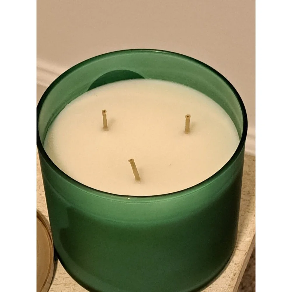 White Barn Tiki Beach Vanilla Musk Fresh Orchid Toasted Coconut 3 Wick Candle - Picture 5 of 5